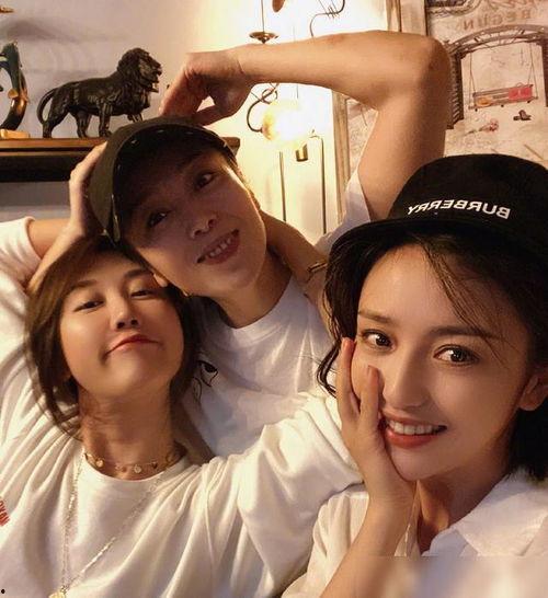 狗仔爆料富婆视频在线观看,富婆私密视频在线观看事件全解析 第3张 狗仔爆料富婆视频在线观看,富婆私密视频在线观看事件全解析 第3张